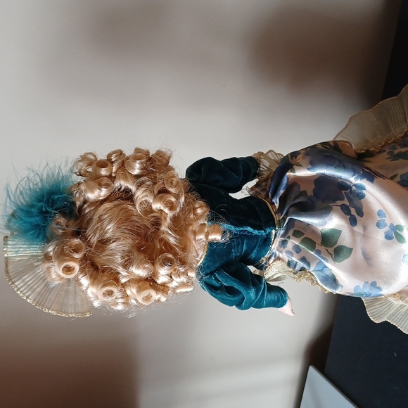Porcelain Doll in Green Gown - Picture 7 of 10